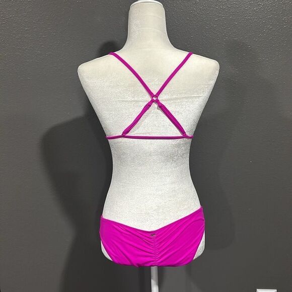 Victoria’s Secret PINK Magenta Triangle Bikini Set S/M - Picture 2 of 7